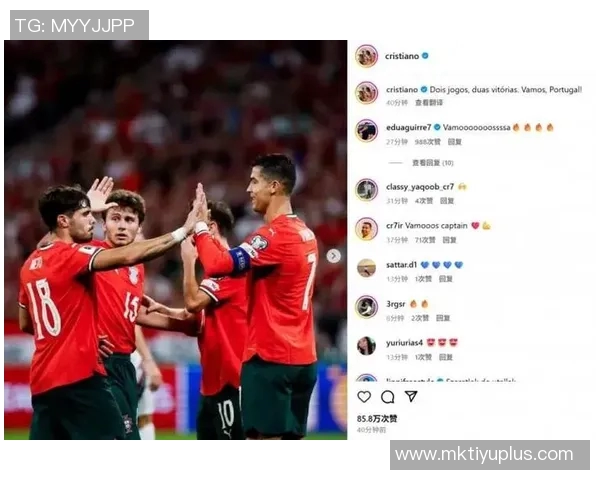 C罗分享球队合影庆祝晋级世界杯激励全队继续奋斗为葡萄牙加油