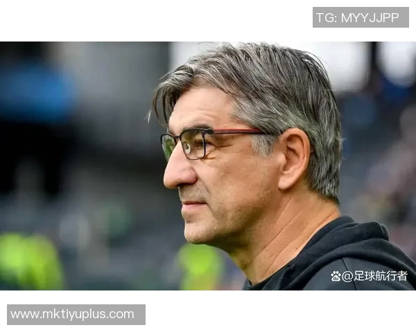 亚特兰大新任主帅帕拉迪诺正式上任接替尤里奇开启新征程