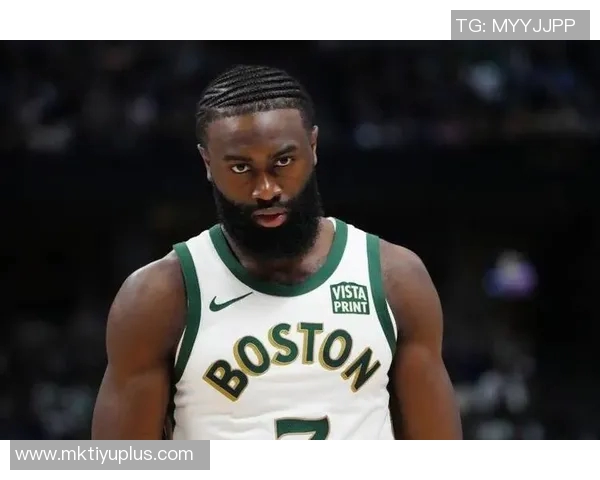 明日绿军迎战森林狼杰伦布朗奎塔出战成疑怀特有望复出助力球队 明日绿军迎战森林狼杰伦布朗奎塔出战成疑怀特有望复出助力球队