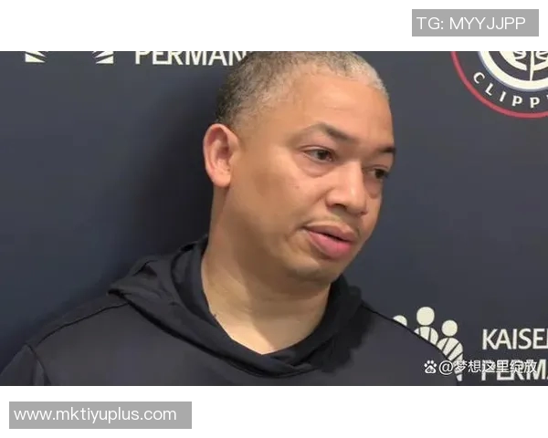 泰伦卢称赞保罗表现出色认为他能有效提升球队攻防实力 泰伦卢称赞保罗表现出色认为他能有效提升球队攻防实力