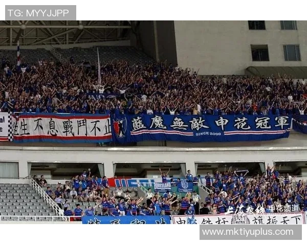 申花新援拉唐抵达上海自嘲绰号大老鼠引发球迷热议 申花新援拉唐抵达上海自嘲绰号大老鼠引发球迷热议